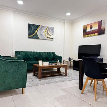 Chelsea Gardens Apartment Doha Exterior foto